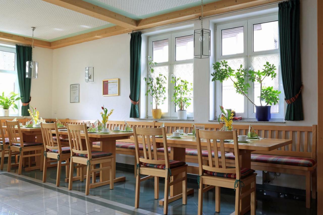 Weinstube Schwalbennest Hotel Karlstadt Eksteriør billede