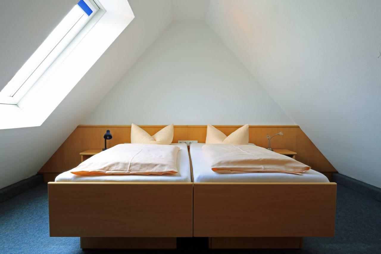 Weinstube Schwalbennest Hotel Karlstadt Eksteriør billede