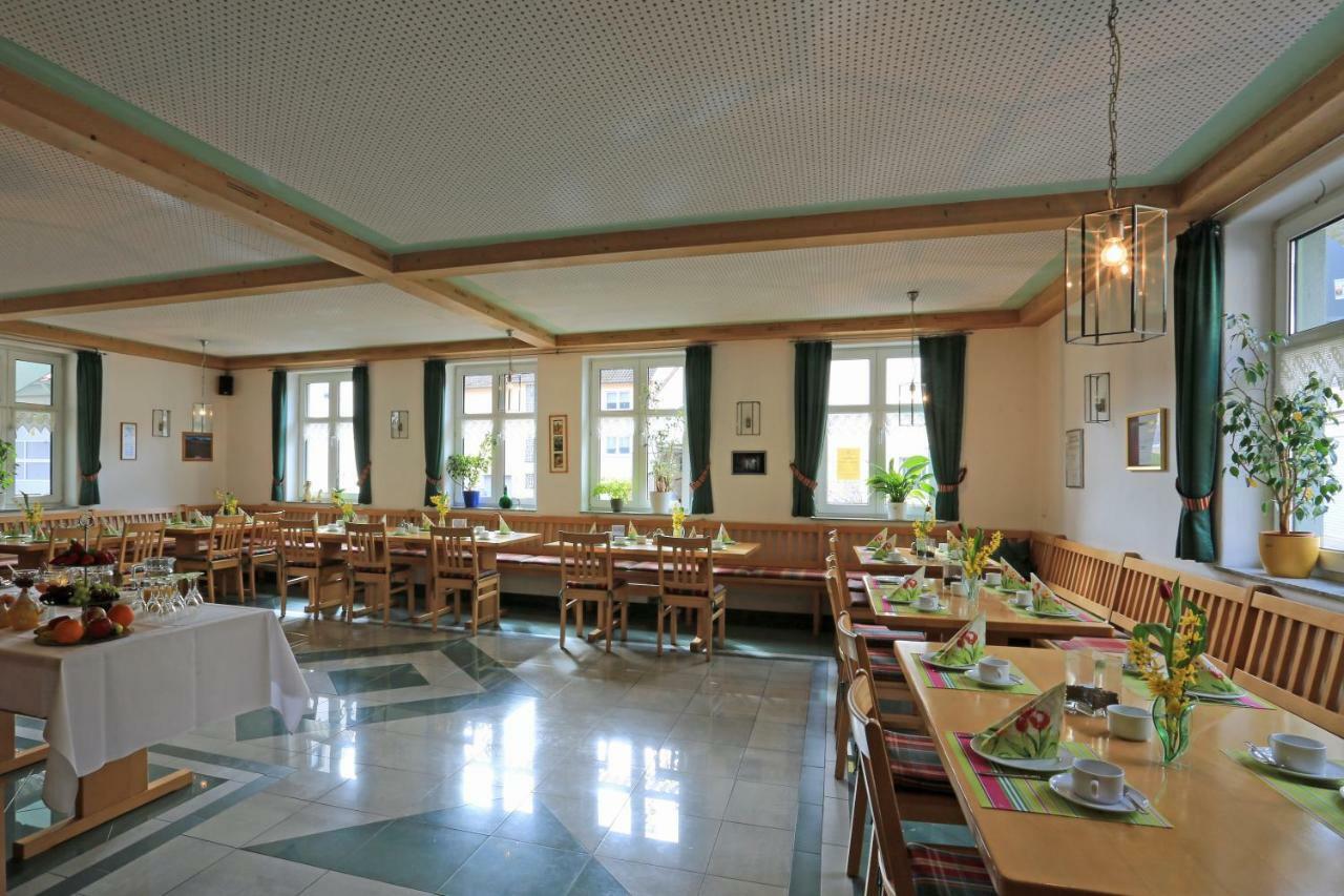 Weinstube Schwalbennest Hotel Karlstadt Eksteriør billede