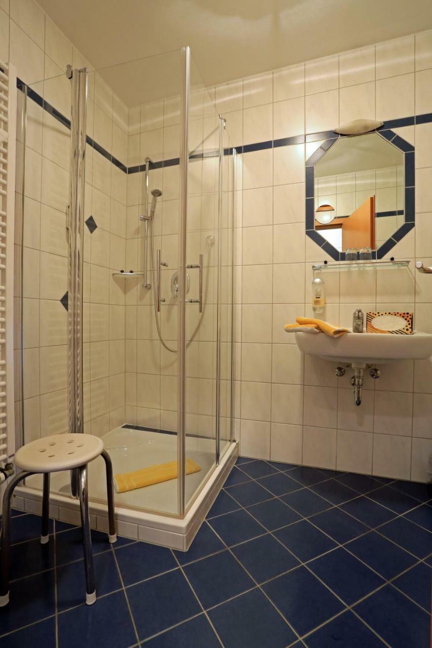 Weinstube Schwalbennest Hotel Karlstadt Eksteriør billede