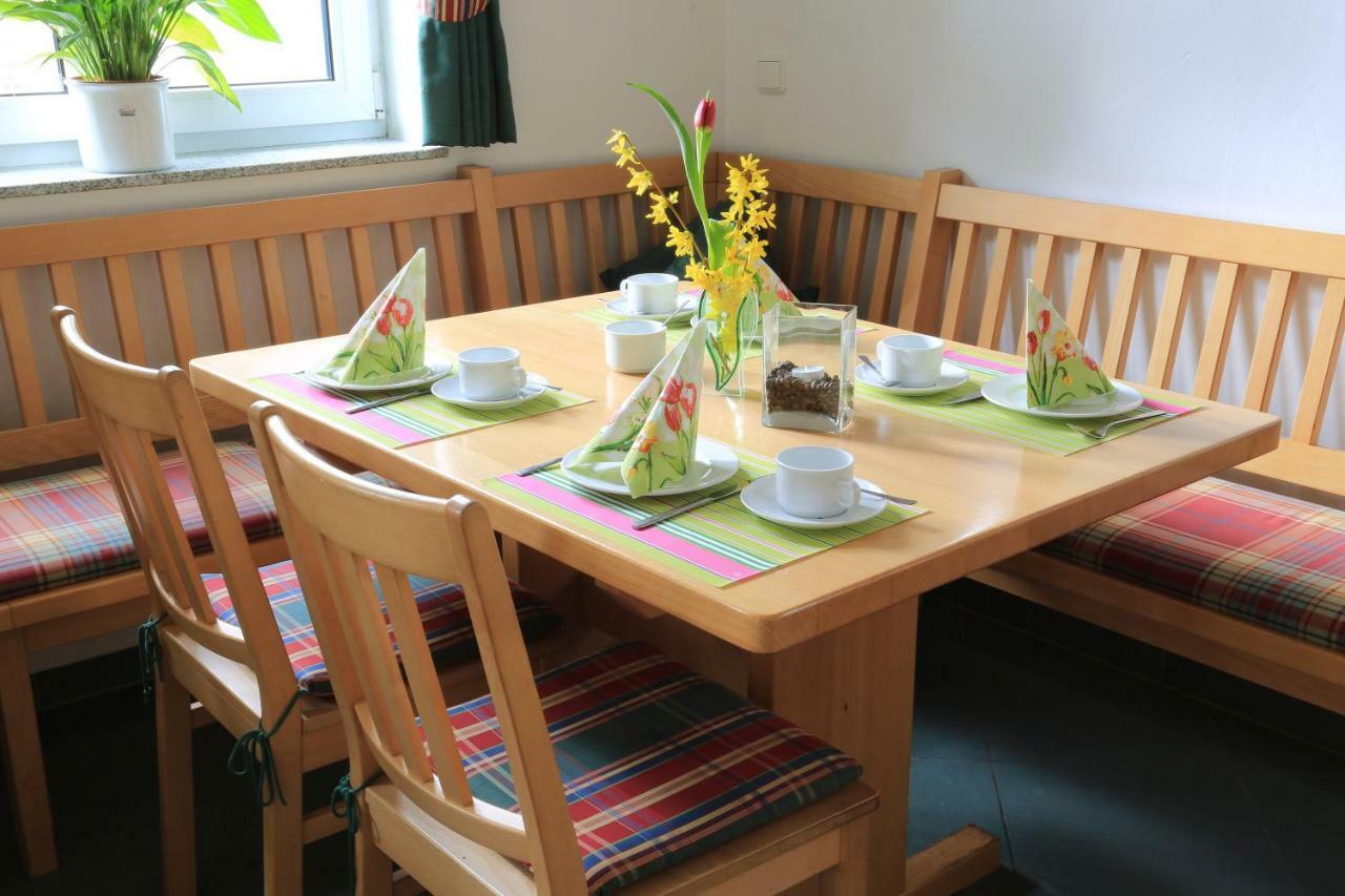 Weinstube Schwalbennest Hotel Karlstadt Eksteriør billede