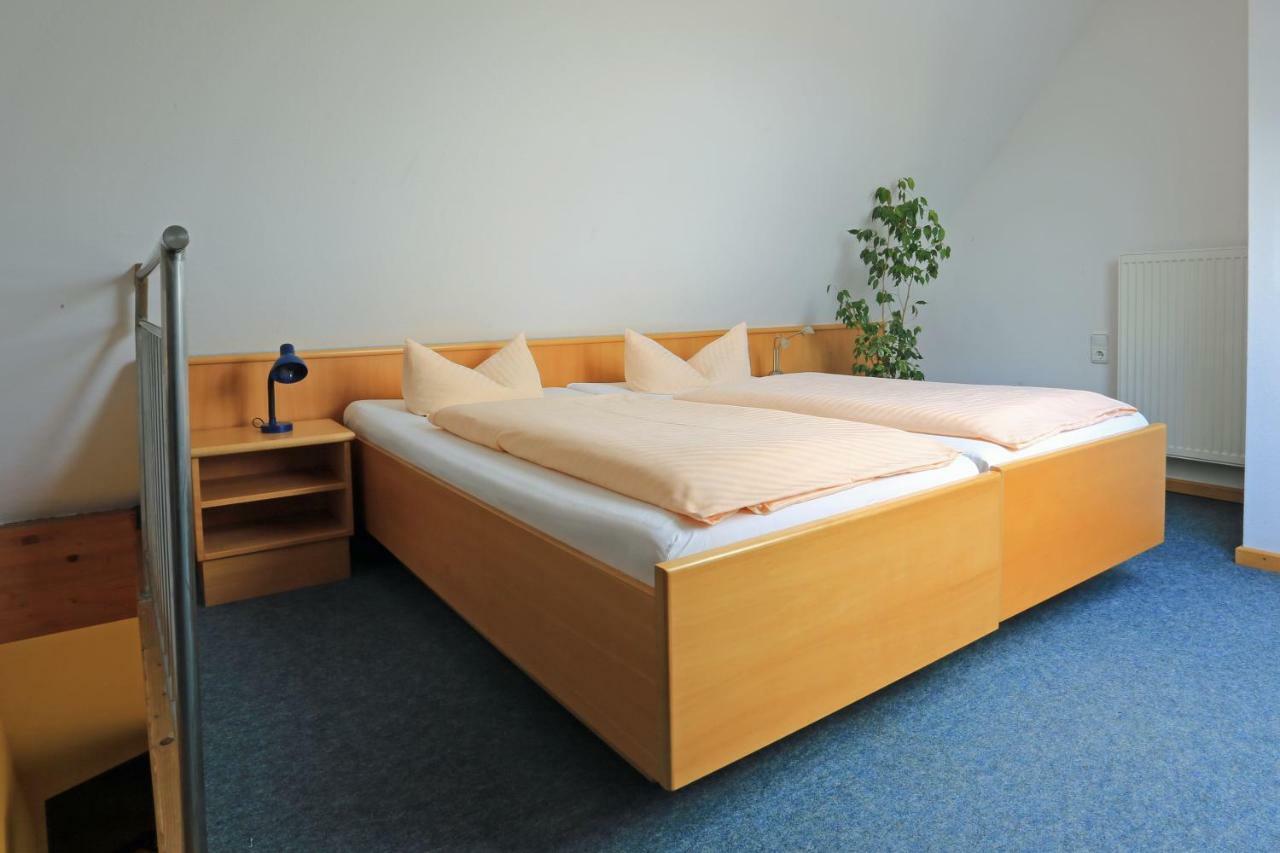 Weinstube Schwalbennest Hotel Karlstadt Eksteriør billede